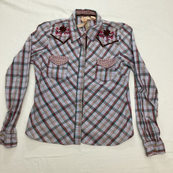 Andaze Co. Womens Western Plaid Shirt Embroidered Floral Accents Medium - Picture 1 of 7